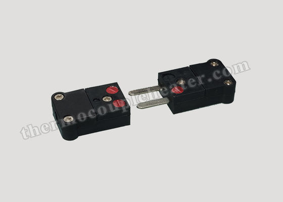 튼튼한 열전대 분대 Omega 작풍 열전대는 소켓을 폐쇄합니다