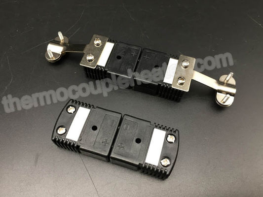 J는 금속 와이어 홀더를 가진 표준 열전대 연결관 열전대 성분을 타자를 칩니다