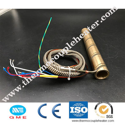 핫 러너는 열전대와 놋쇠로 만든 코일 히터 220v 230v 240v를 가압했습니다